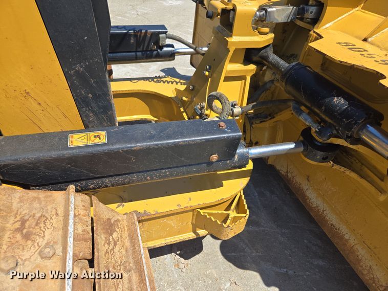 image for item EE0057 2019 Caterpillar D6K2 XL dozer