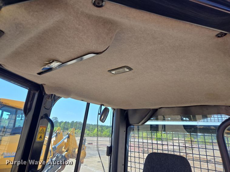 image for item EE0057 2019 Caterpillar D6K2 XL dozer