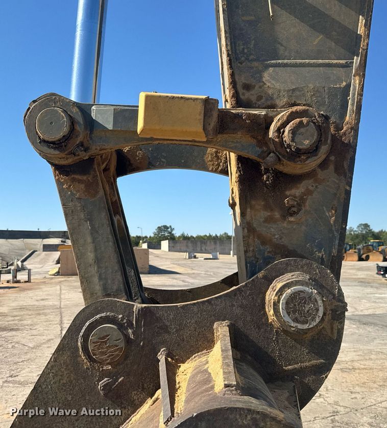 image for item EE0058 2018 Volvo EC480EL excavator