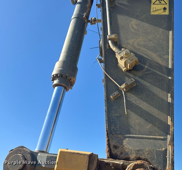 image for item EE0058 2018 Volvo EC480EL excavator