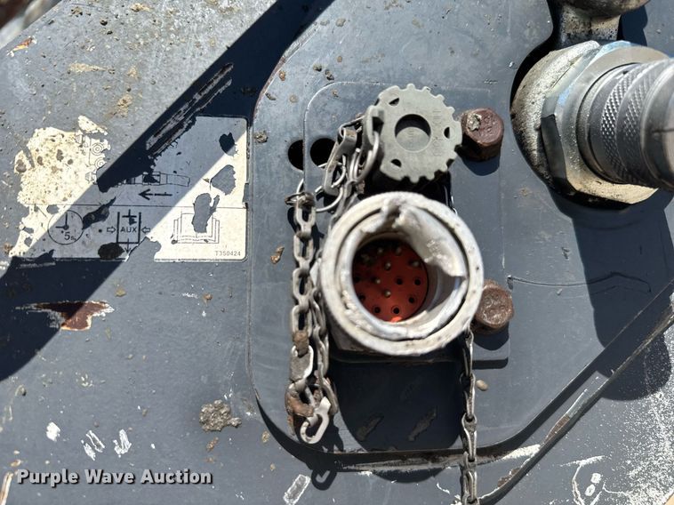 image for item EE0059 2018 John Deere 333G tracked skid steer loader