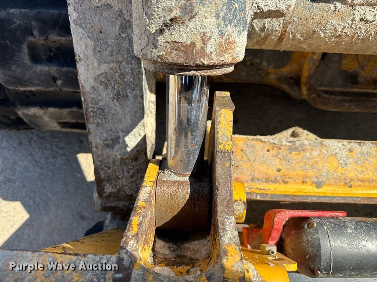 image for item EE0059 2018 John Deere 333G tracked skid steer loader