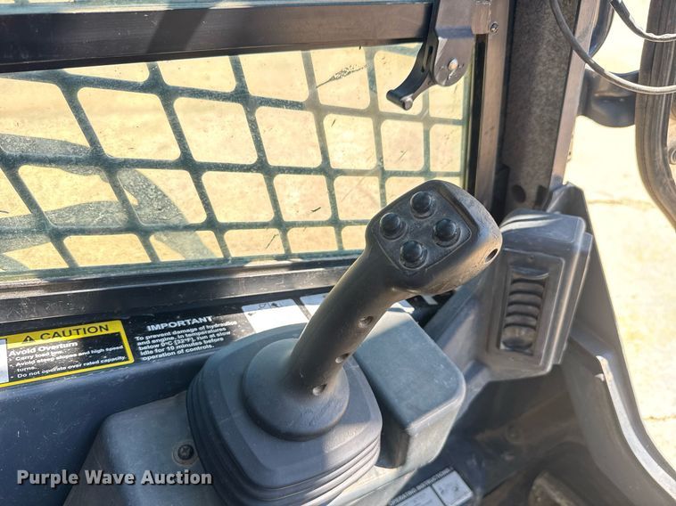 image for item EE0059 2018 John Deere 333G tracked skid steer loader