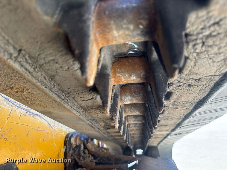 image for item EE0059 2018 John Deere 333G tracked skid steer loader