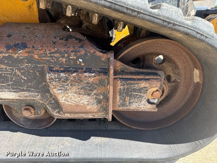 image for item EE0059 2018 John Deere 333G tracked skid steer loader