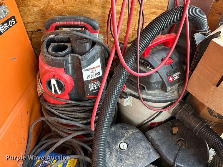 image for item EE0060 2019 Cargo Craft enclosed cargo trailer