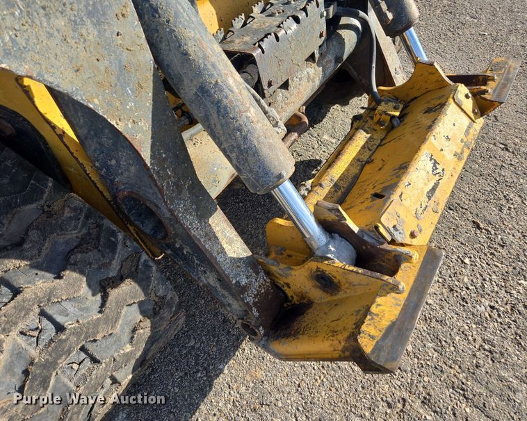 image for item EE0061 2018 John Deere 333G tracked skid steer loader