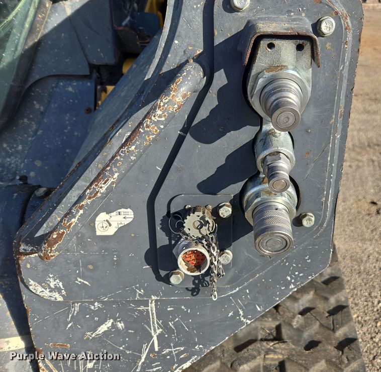 image for item EE0061 2018 John Deere 333G tracked skid steer loader