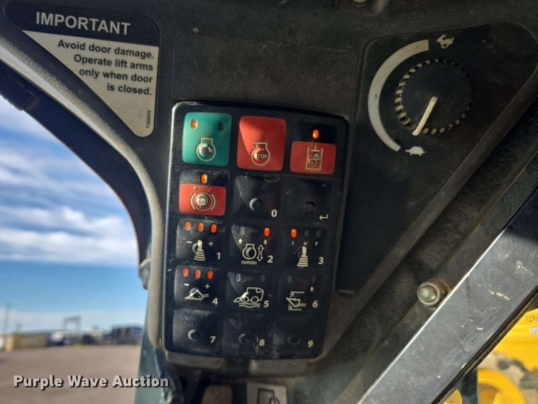 image for item EE0061 2018 John Deere 333G tracked skid steer loader