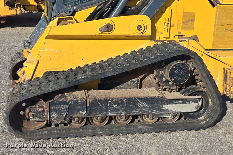 image for item EE0061 2018 John Deere 333G tracked skid steer loader