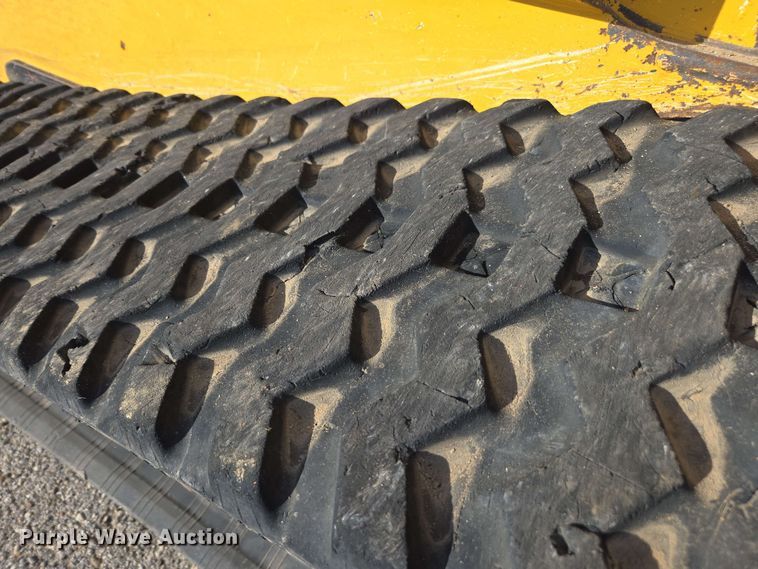 image for item EE0061 2018 John Deere 333G tracked skid steer loader