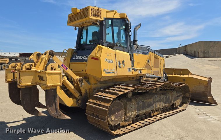 image for item EE0062 2018 John Deere 850K WLT dozer