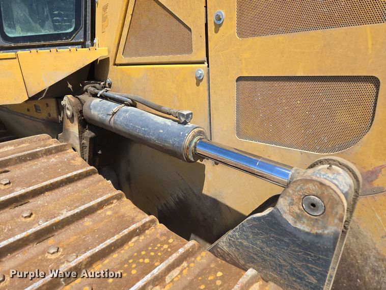 image for item EE0062 2018 John Deere 850K WLT dozer