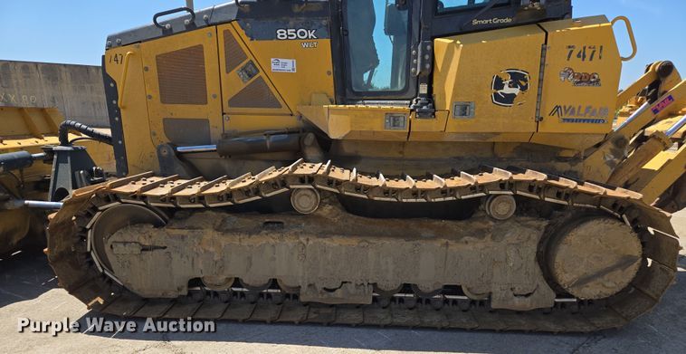 image for item EE0062 2018 John Deere 850K WLT dozer