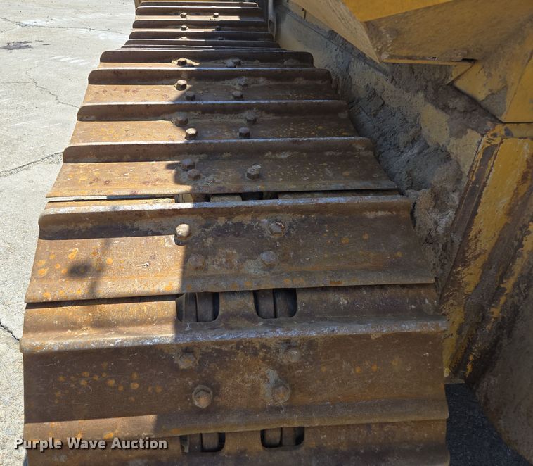 image for item EE0062 2018 John Deere 850K WLT dozer