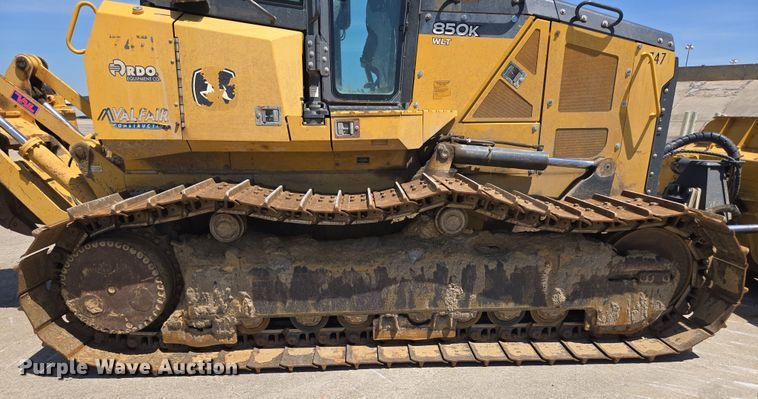 image for item EE0062 2018 John Deere 850K WLT dozer