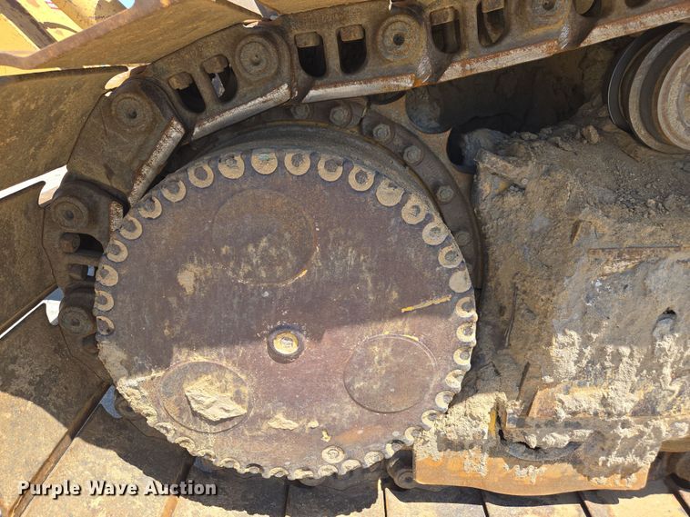 image for item EE0062 2018 John Deere 850K WLT dozer