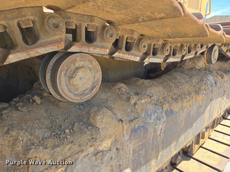 image for item EE0062 2018 John Deere 850K WLT dozer