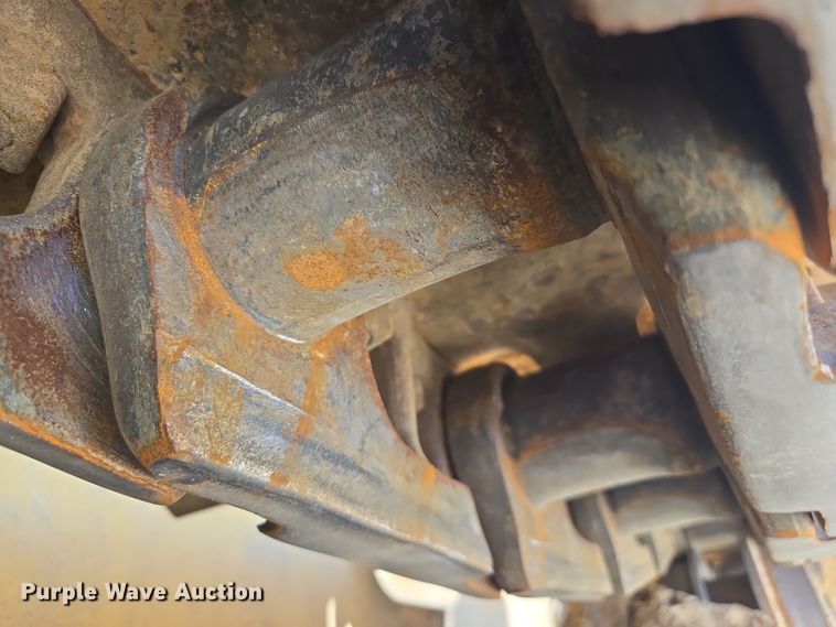 image for item EE0062 2018 John Deere 850K WLT dozer