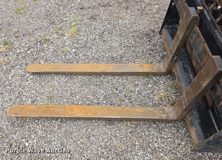 image for item EE0063 2019 Caterpillar 299D3 XE forestry tracked skid steer loader