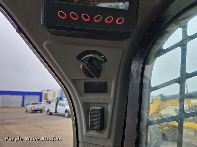 image for item EE0063 2019 Caterpillar 299D3 XE forestry tracked skid steer loader