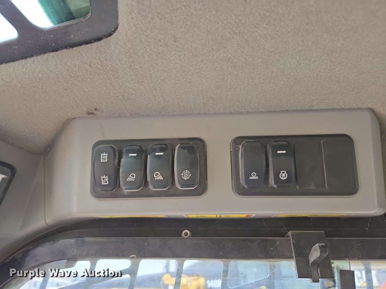 image for item EE0063 2019 Caterpillar 299D3 XE forestry tracked skid steer loader