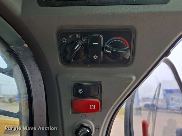 image for item EE0063 2019 Caterpillar 299D3 XE forestry tracked skid steer loader