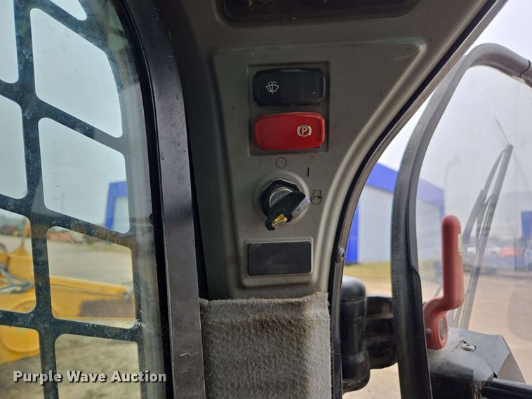 image for item EE0063 2019 Caterpillar 299D3 XE forestry tracked skid steer loader