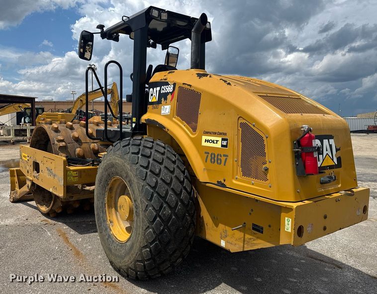 image for item EE0064 2019 Caterpillar CS56B single drum vibratory roller