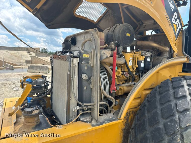 image for item EE0064 2019 Caterpillar CS56B single drum vibratory roller