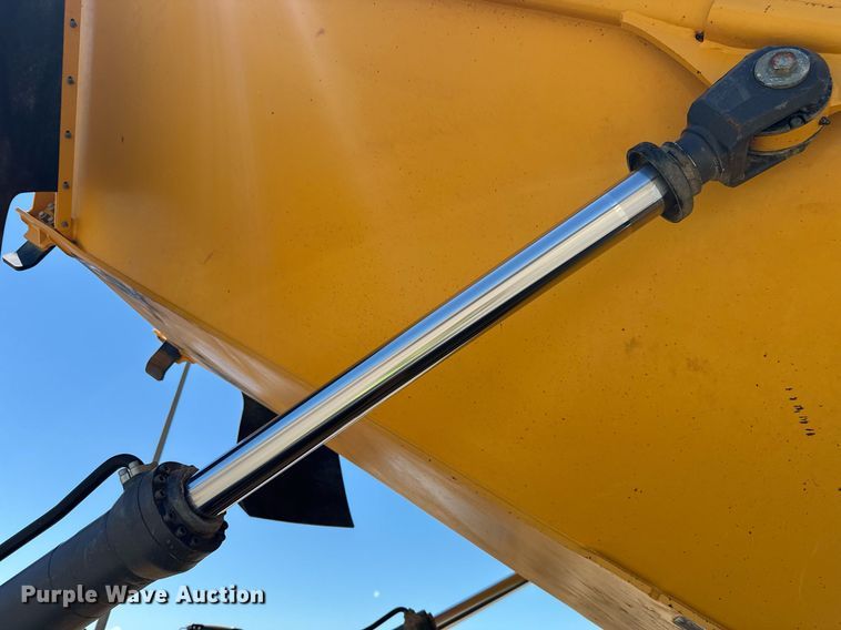 image for item EE0066 2018 Volvo A25G articulated haul truck