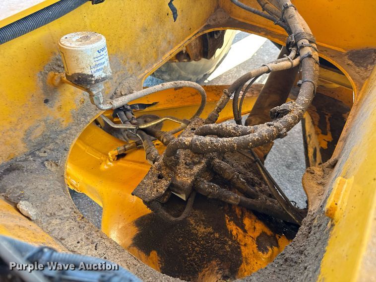 image for item EE0066 2018 Volvo A25G articulated haul truck