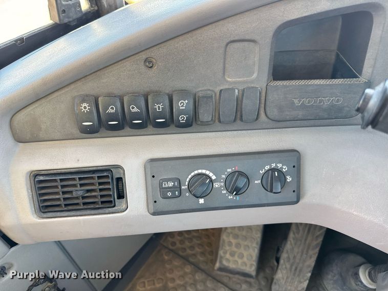 image for item EE0066 2018 Volvo A25G articulated haul truck