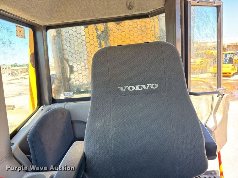 image for item EE0066 2018 Volvo A25G articulated haul truck