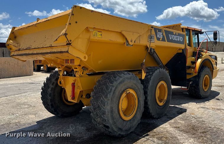 image for item EE0067 2018 Volvo A25G articulated haul truck