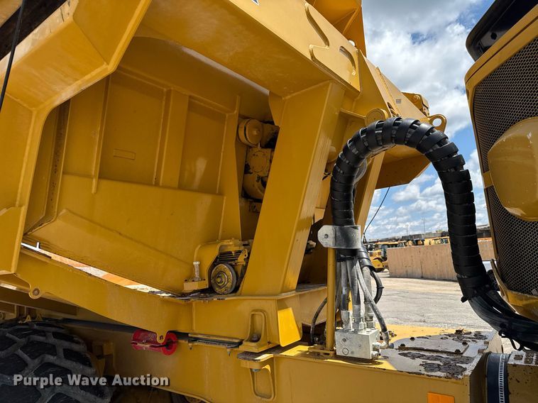 image for item EE0068 2018 Caterpillar 730C2 EJ articulated haul truck