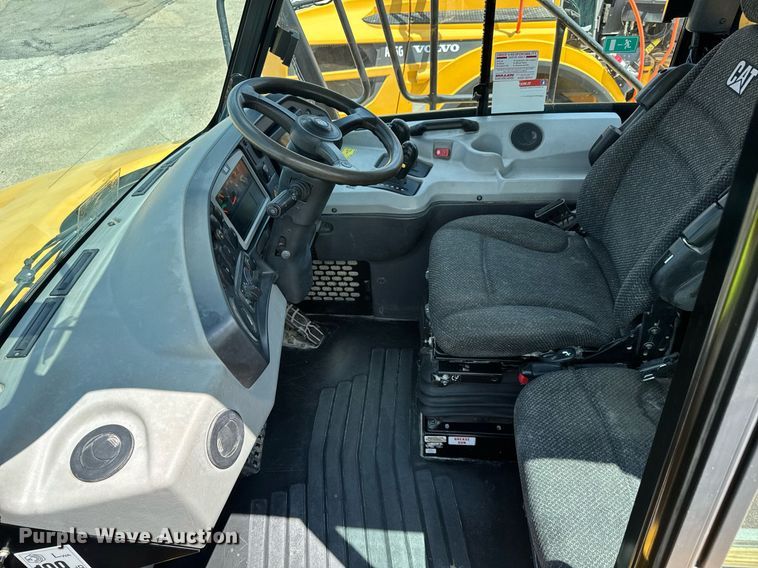 image for item EE0068 2018 Caterpillar 730C2 EJ articulated haul truck