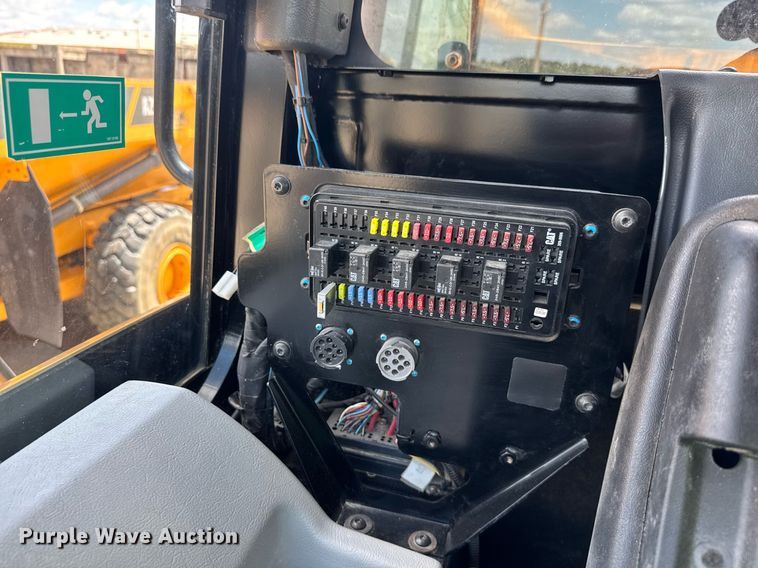 image for item EE0068 2018 Caterpillar 730C2 EJ articulated haul truck