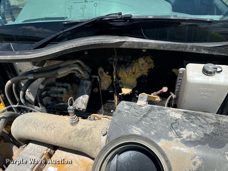 image for item EE0068 2018 Caterpillar 730C2 EJ articulated haul truck