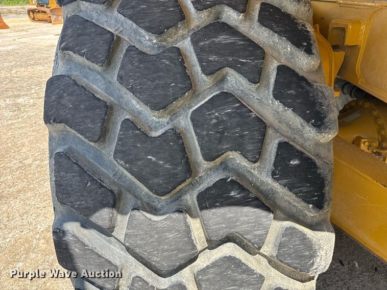 image for item EE0068 2018 Caterpillar 730C2 EJ articulated haul truck