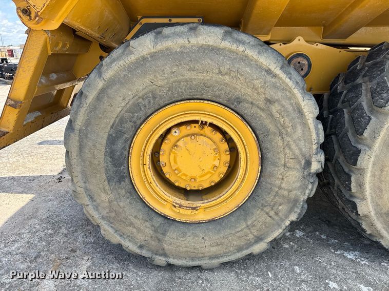 image for item EE0068 2018 Caterpillar 730C2 EJ articulated haul truck