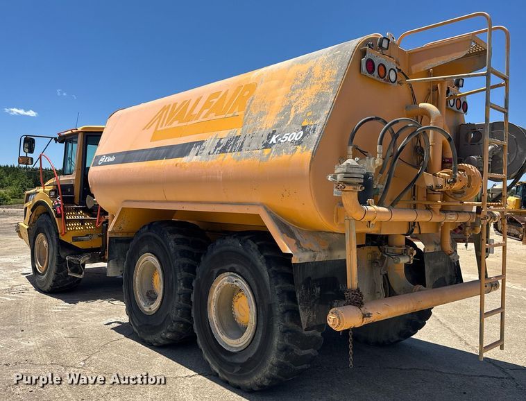 image for item EE0069 2015 Volvo A25G water wagon