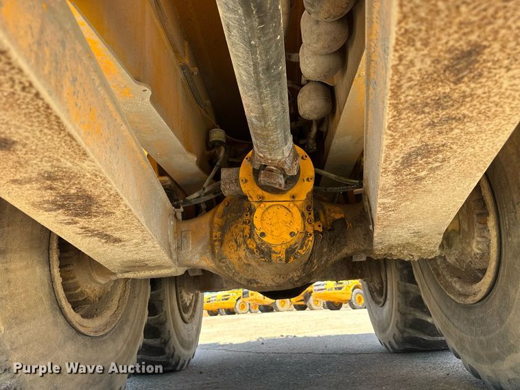 image for item EE0069 2015 Volvo A25G water wagon