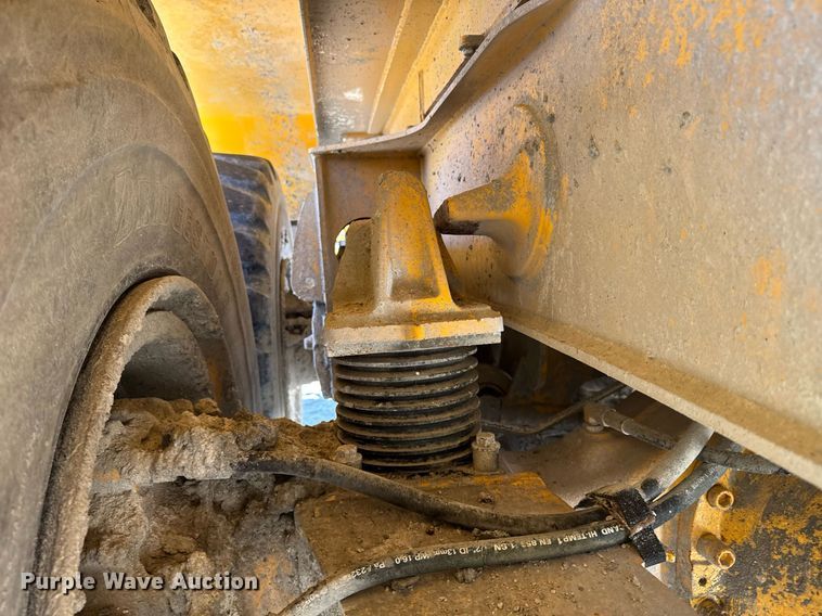image for item EE0069 2015 Volvo A25G water wagon