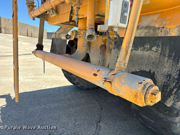 image for item EE0069 2015 Volvo A25G water wagon