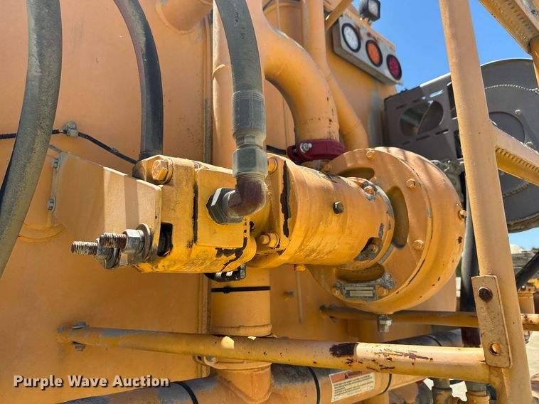 image for item EE0069 2015 Volvo A25G water wagon