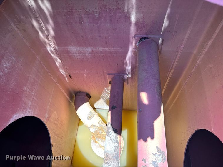 image for item EE0069 2015 Volvo A25G water wagon