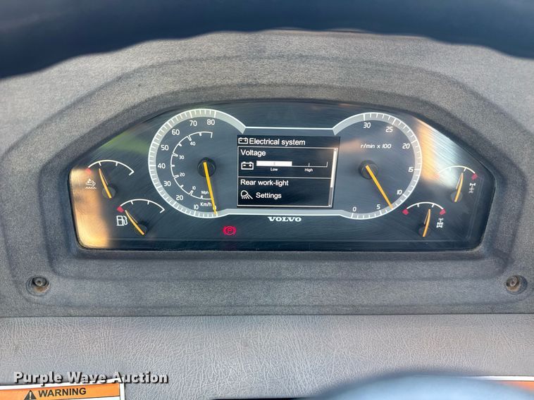 image for item EE0069 2015 Volvo A25G water wagon