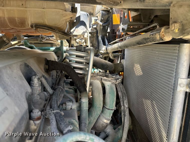 image for item EE0069 2015 Volvo A25G water wagon