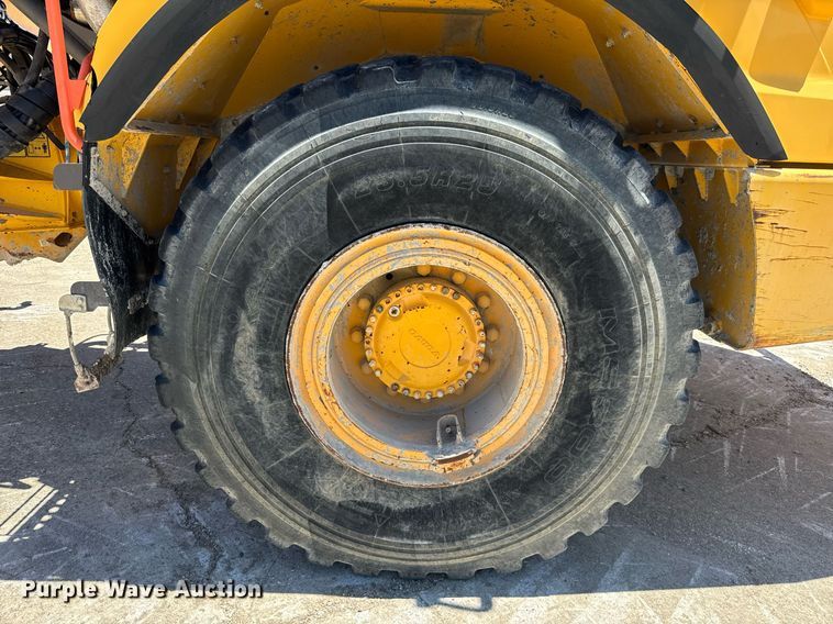 image for item EE0069 2015 Volvo A25G water wagon